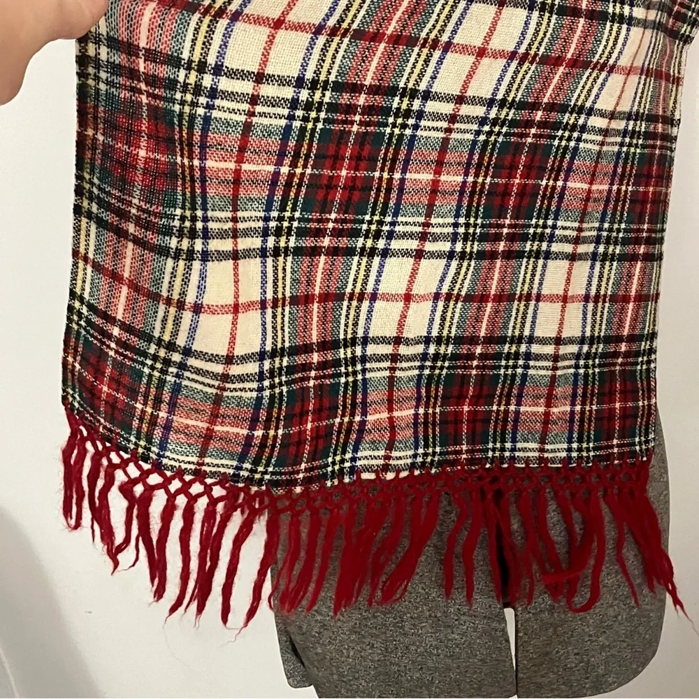 Vintage Baar & Beards 100% Wool Plaid Fringe Stole Scarf Hand Knotted in Japan